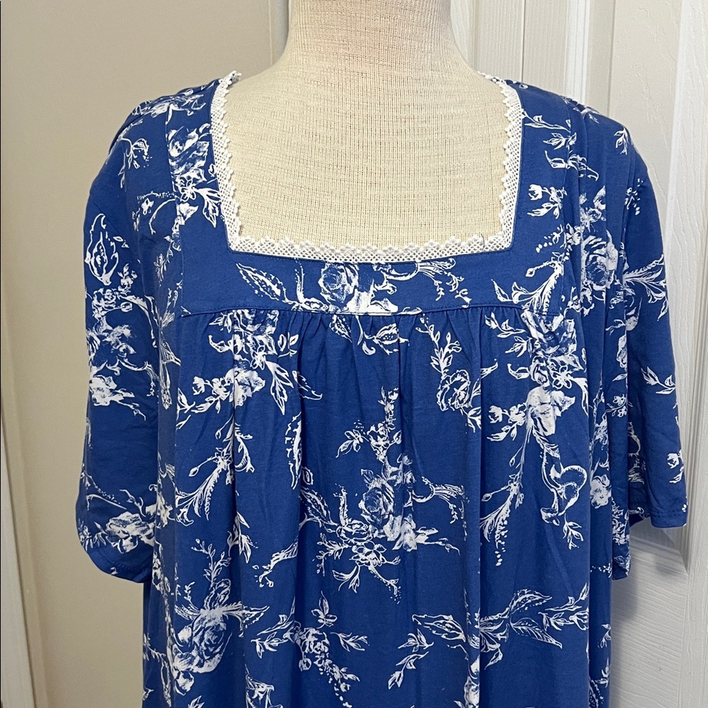Adonna Blue and White Floral Owl Print Short Sleeve Nightgown Size 3X - Picture 3 of 16